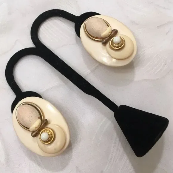 Vintage Multi Textured Unique Earrings - Picture 4 of 6